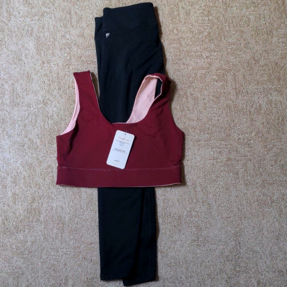 NWT Fabletics Bundle Harlow Middle Sports Bra and Powerhold leggings